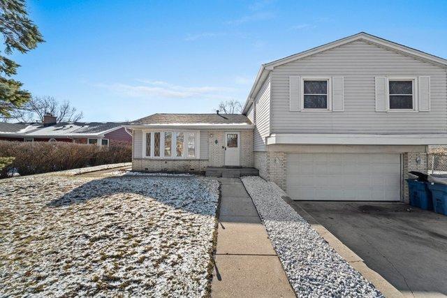 2017 E Seneca Ln., Mount Prospect, IL 60056