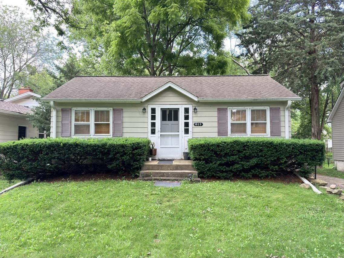 1025 Kendall St., Geneva, IL 60134