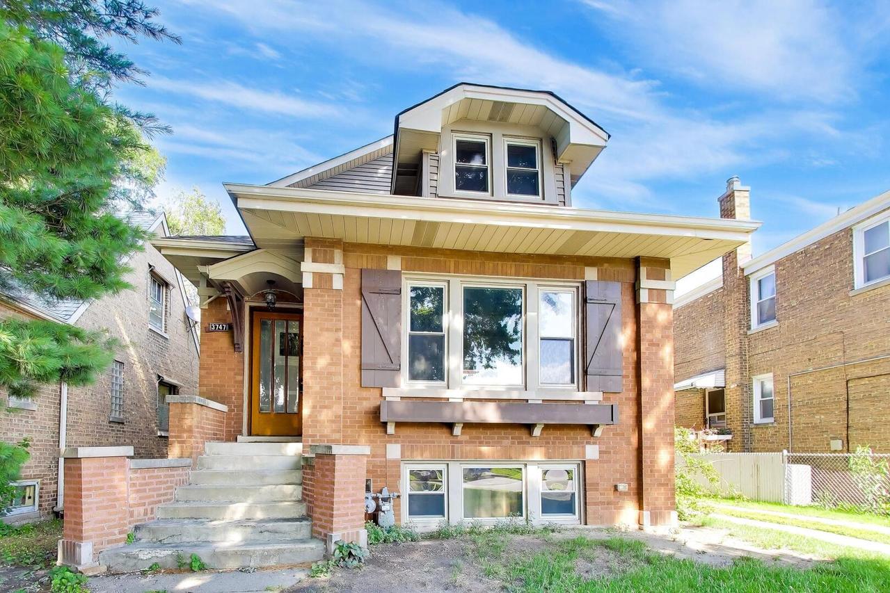 3747 Wisconsin Ave., Berwyn, IL 60402