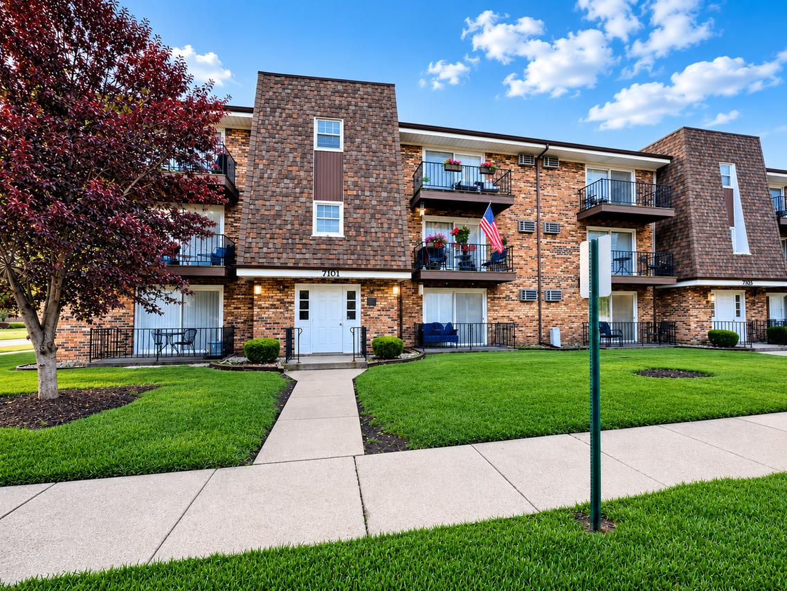 7101 98th St. #301, Chicago Ridge, IL 60415