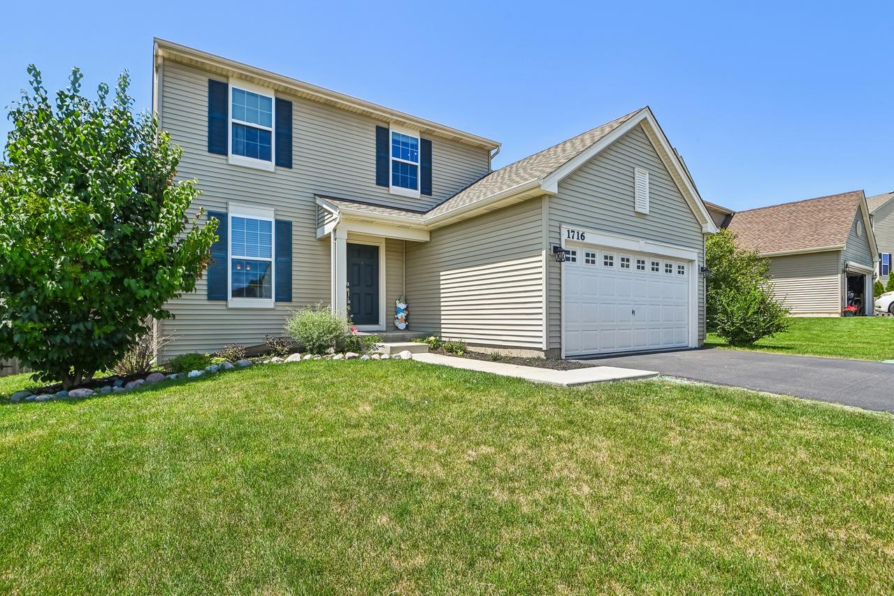 1716 Wentworth Dr., Volo, IL 60020