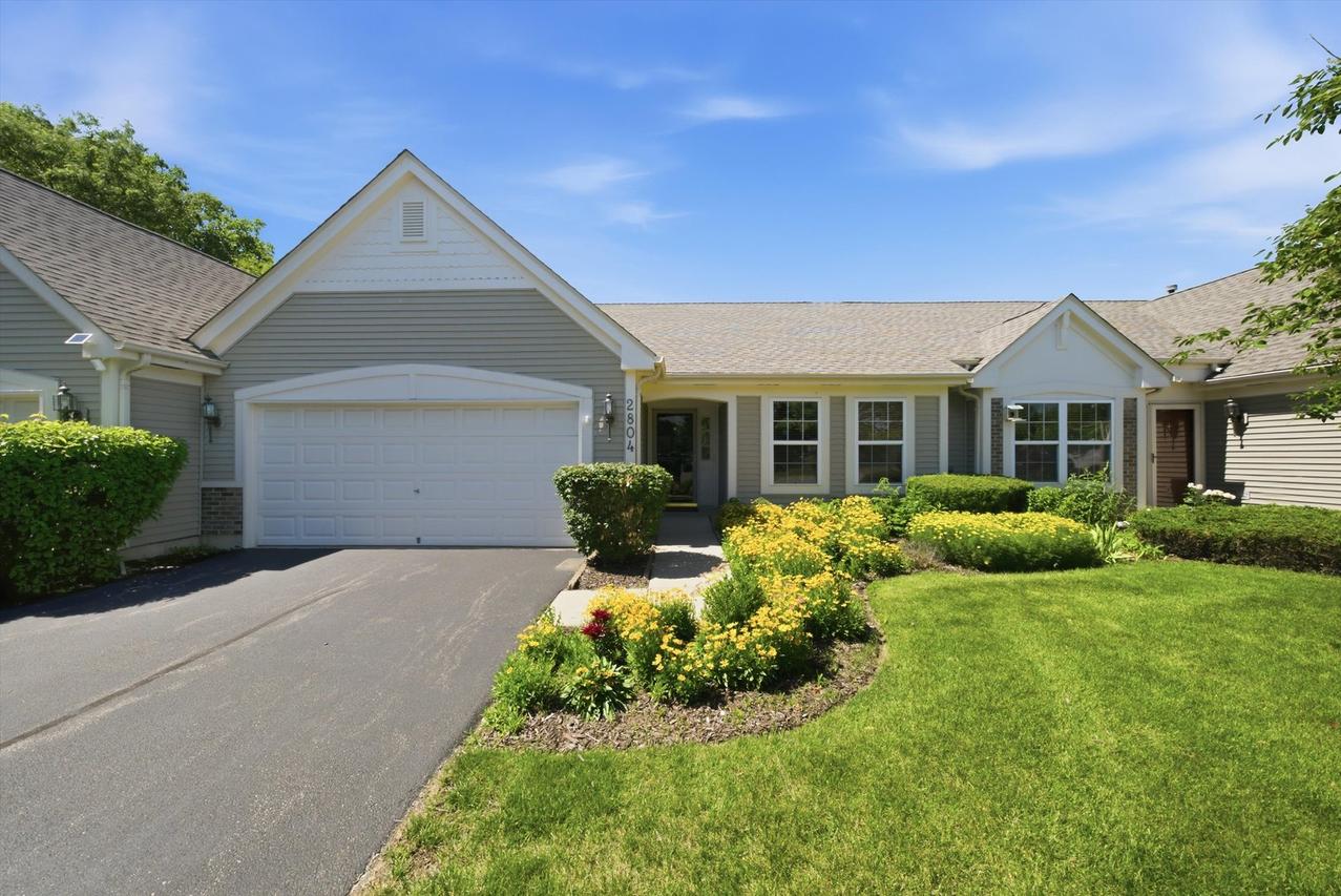 2804 N Southern Hills Dr., Wadsworth, IL 60083