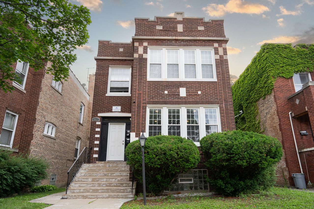 8027 S Morgan St., Chicago, IL 60620