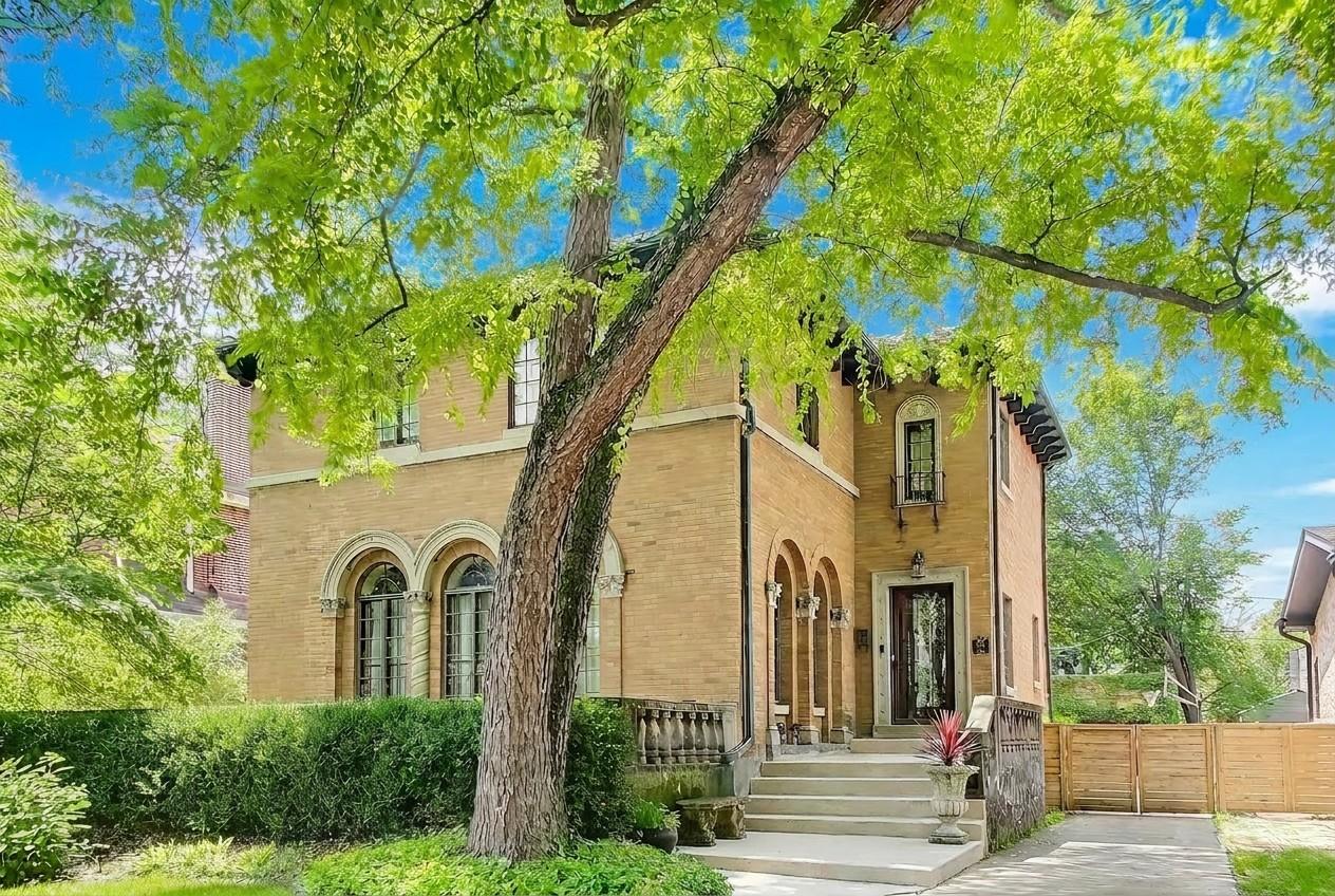 614 N Merrill St., Park Ridge, IL 60068