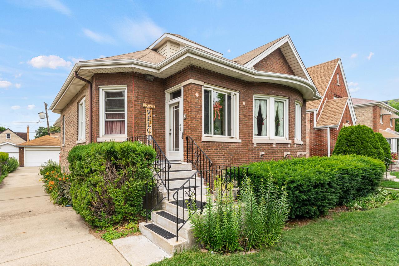 3624 Wenonah Ave., Berwyn, IL 60402