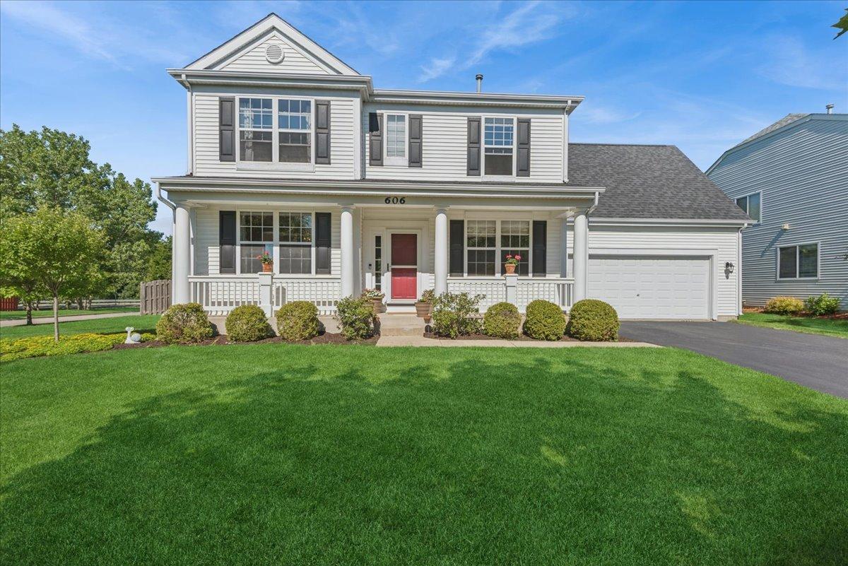 606 S Beacon Ln., Round Lake, IL 60073
