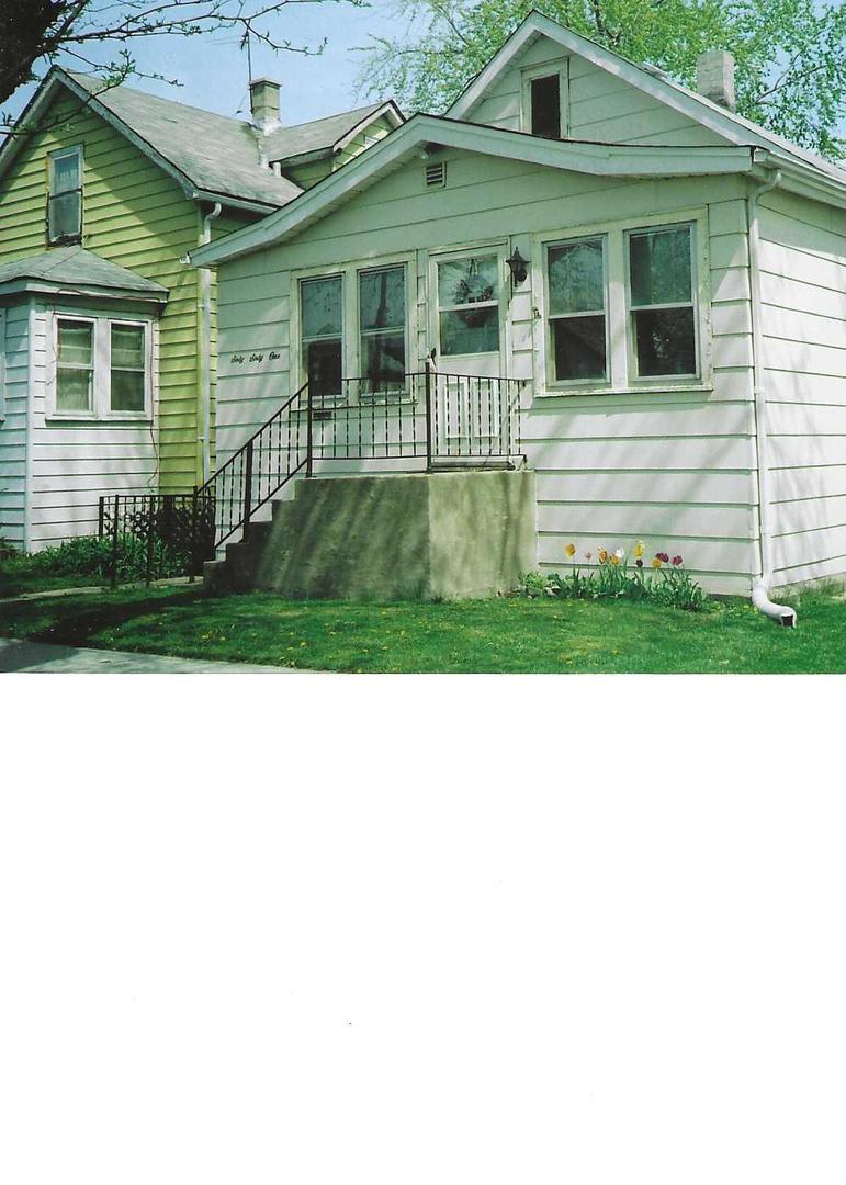 6061 S 74th Ct., Summit, IL 60501