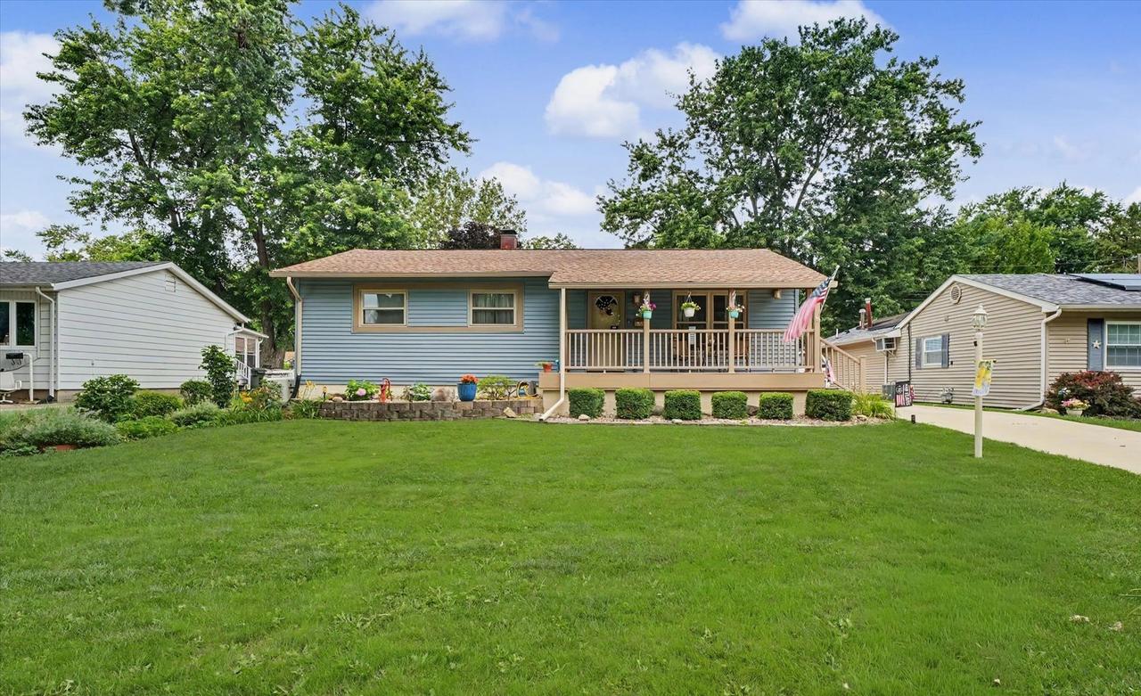 1007 S Kinch St., Urbana, IL 61802