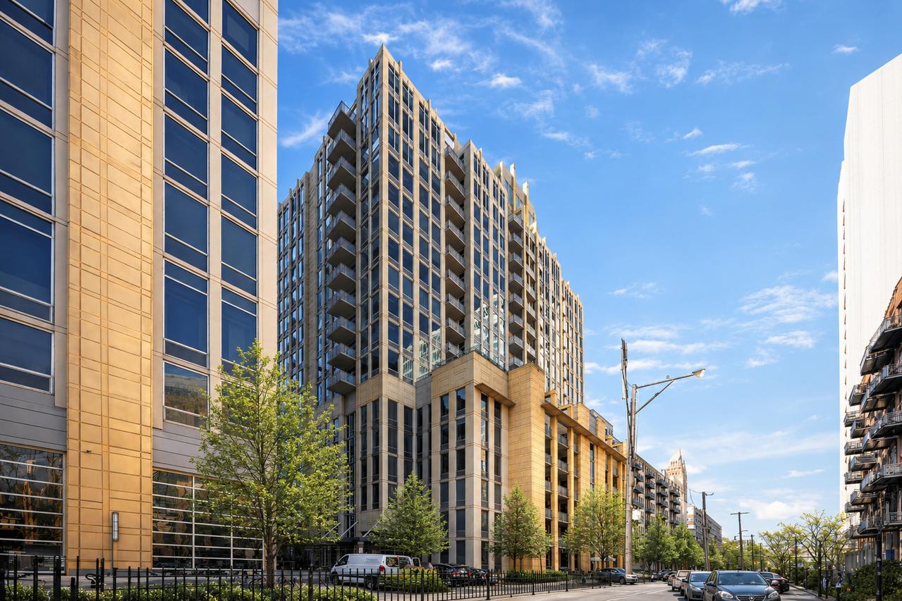 720 N Larrabee St. #1711, Chicago, IL 60654