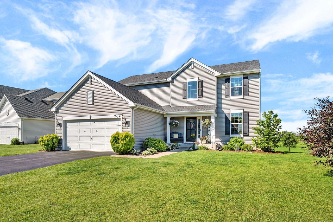 702 Kentshire Dr., Yorkville, IL 60560