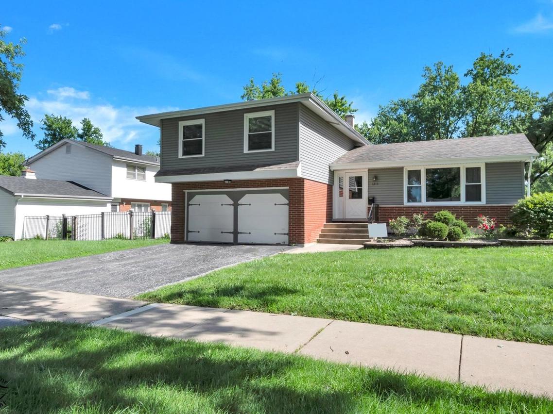 1215 187th St., Homewood, IL 60430