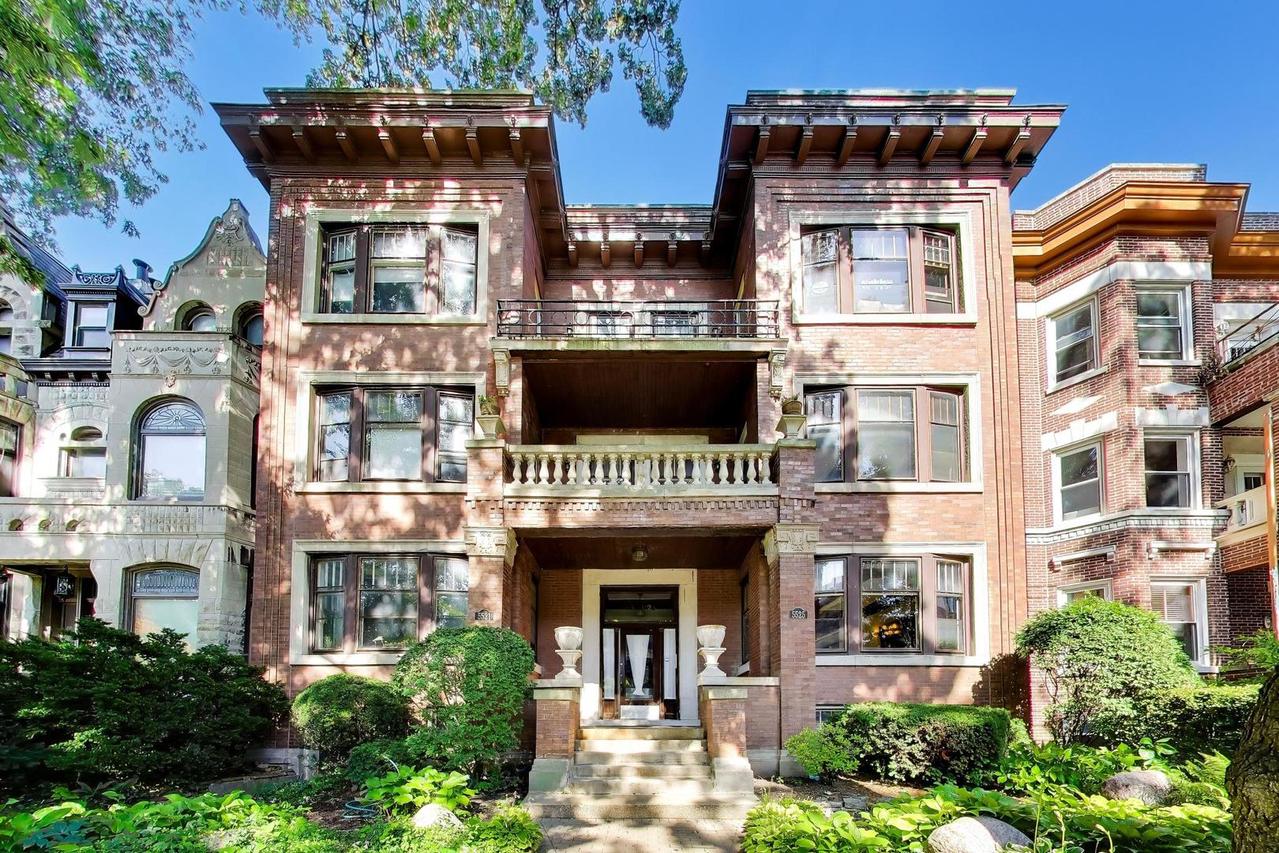 5525 S Cornell Ave. #4, Chicago, IL 60637