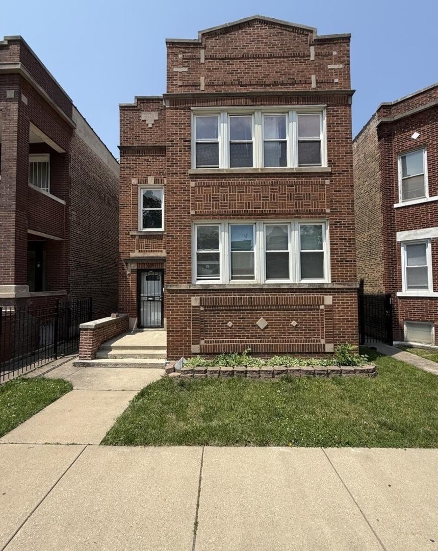 7544 S Sangamon St., Chicago, IL 60620