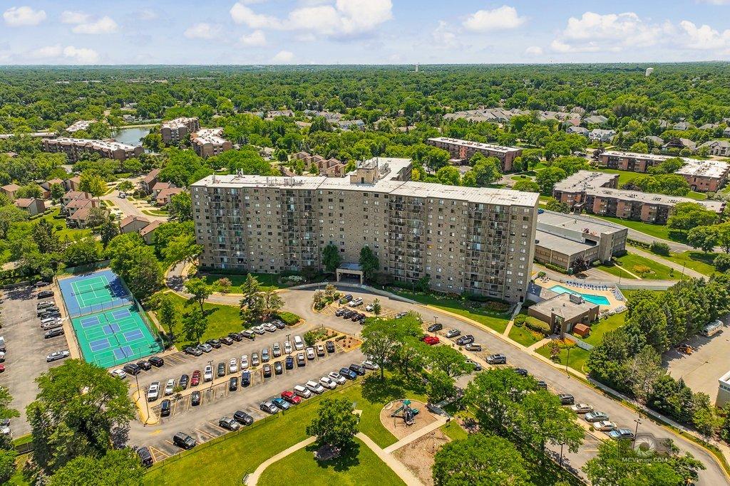 6340 Americana Dr. #214, Willowbrook, IL 60527
