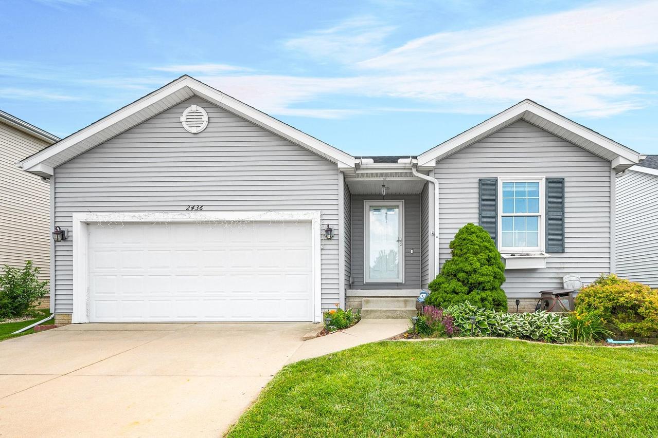 2436 Grey Fox Tr., Bloomington, IL 61705