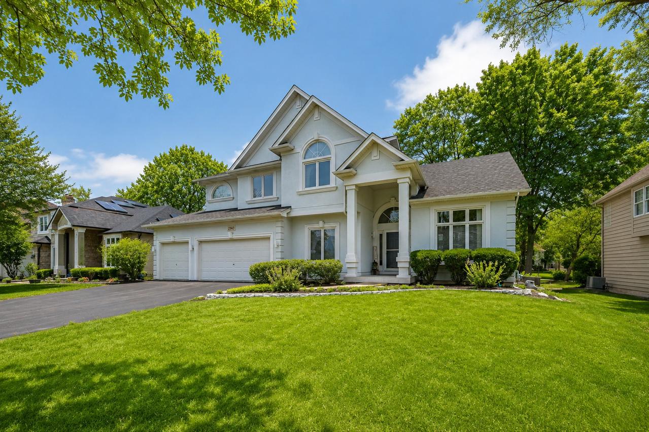 2805 Clara Ave., Aurora, IL 60502