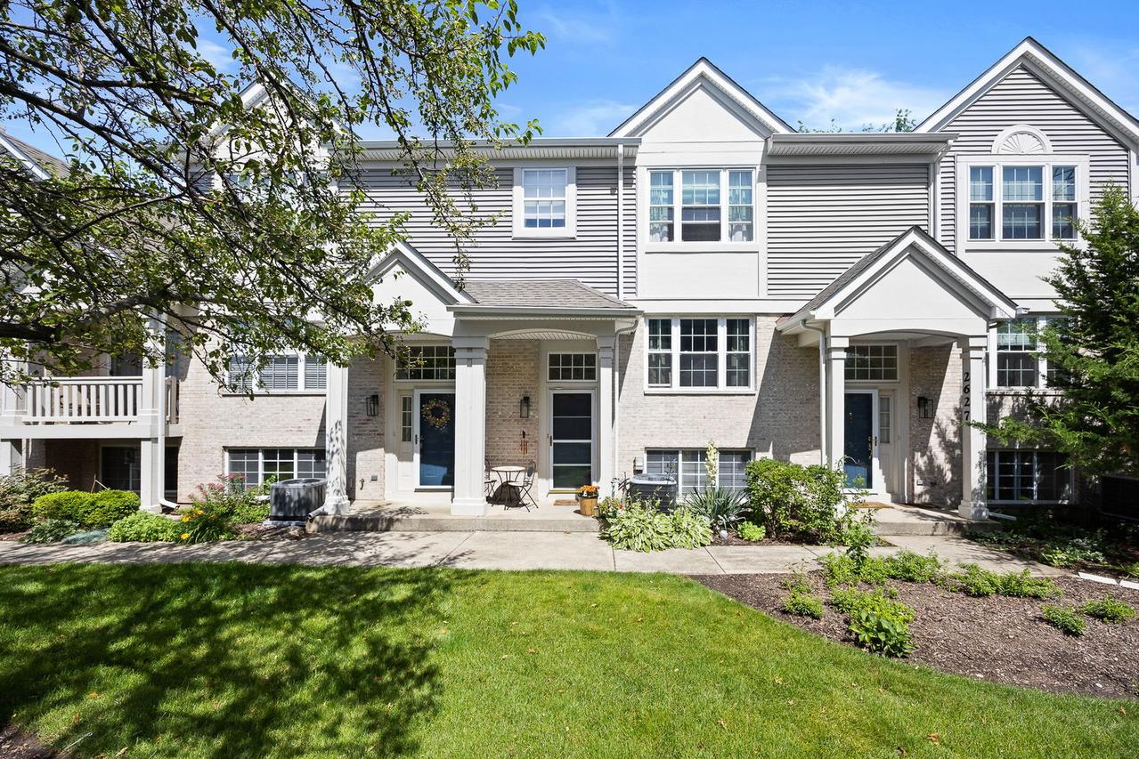 2625 Woodmere Dr., Darien, IL 60561