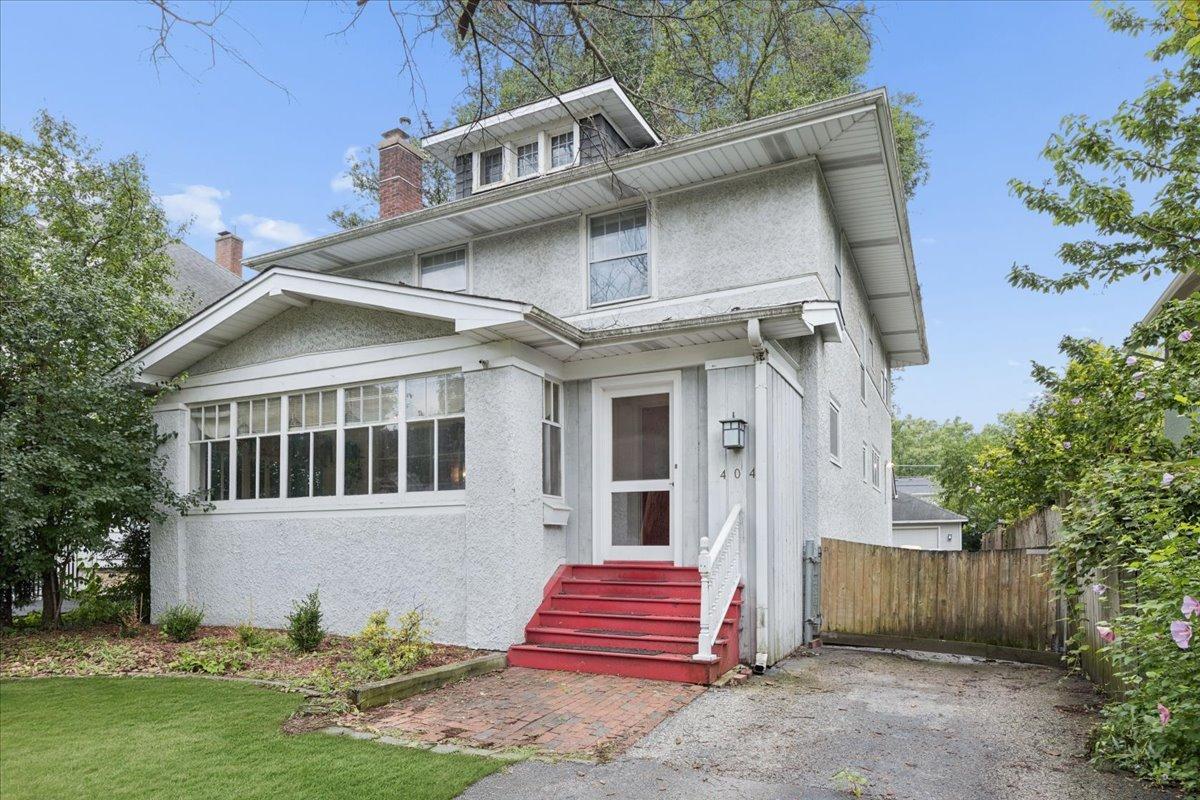 404 S Brainard Ave., La Grange, IL 60525