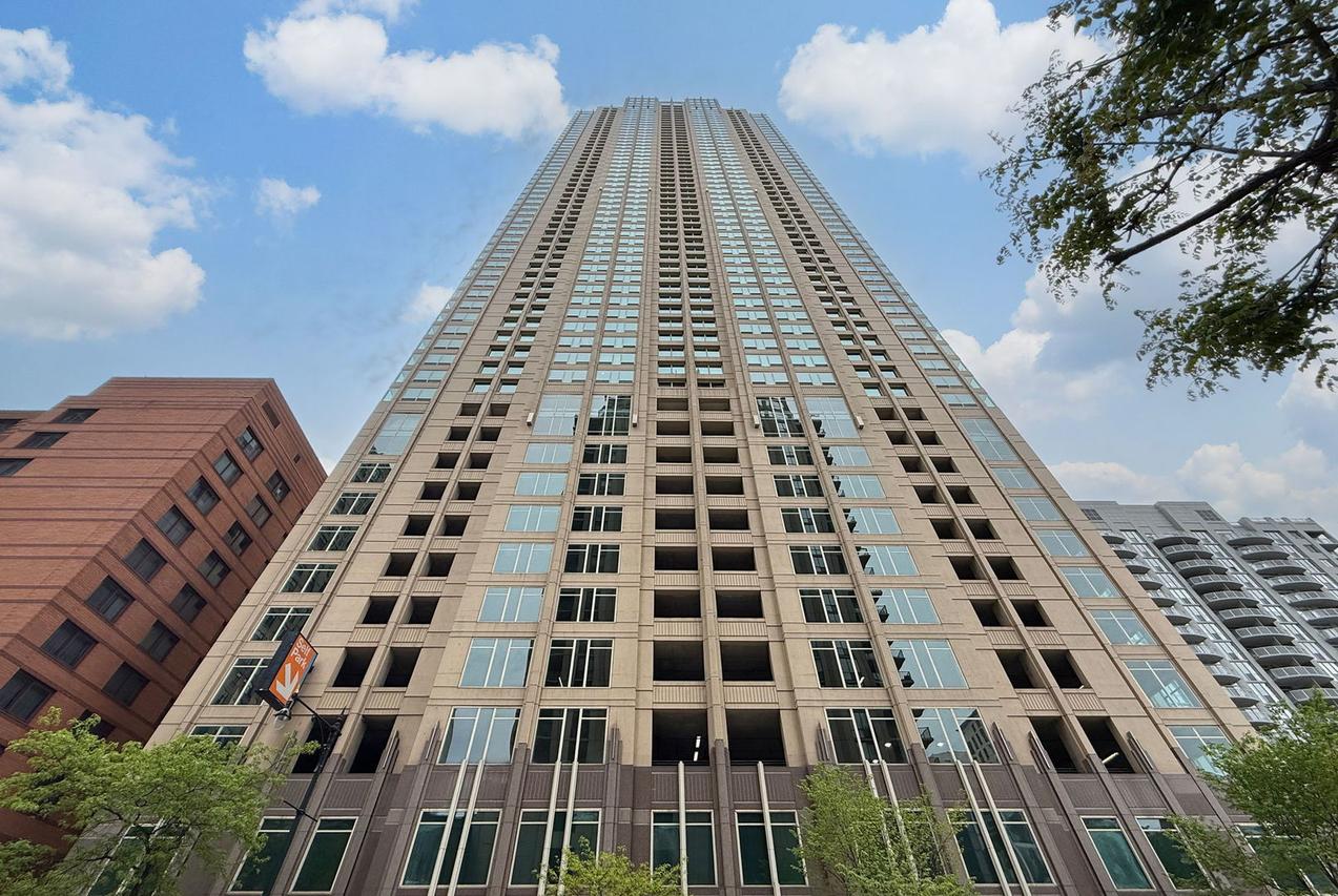 33 W Ontario St. #57D, Chicago, IL 60654