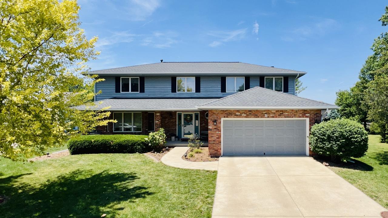 5 Harbor Pointe Ct., Bloomington, IL 61704