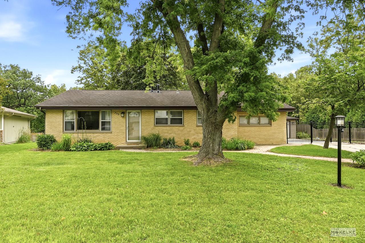 308 N Brookshore Dr., Shorewood, IL 60404
