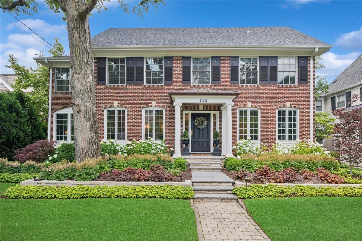 792 Walden Rd., Winnetka, IL 60093