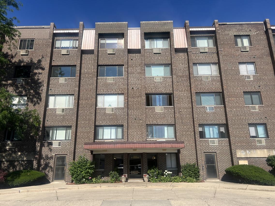4623 N Chester Ave. #110, Chicago, IL 60656