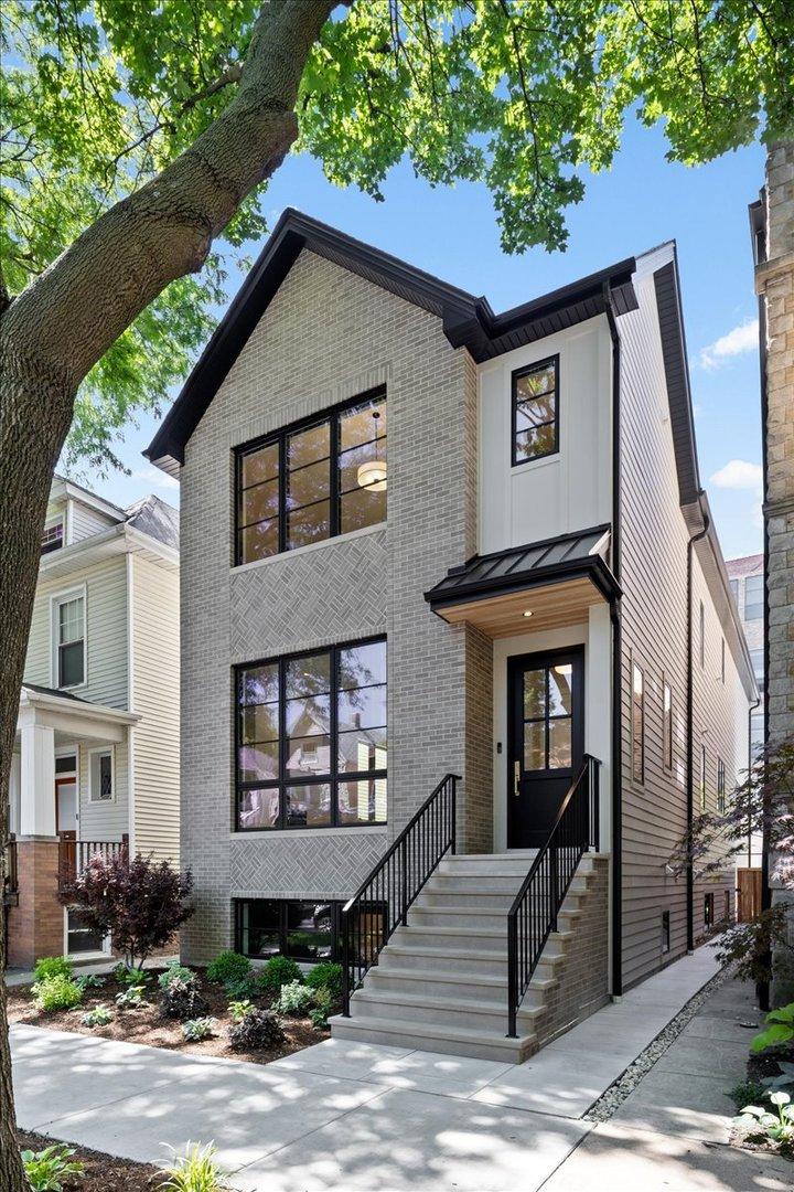 1841 W Newport Ave., Chicago, IL 60657