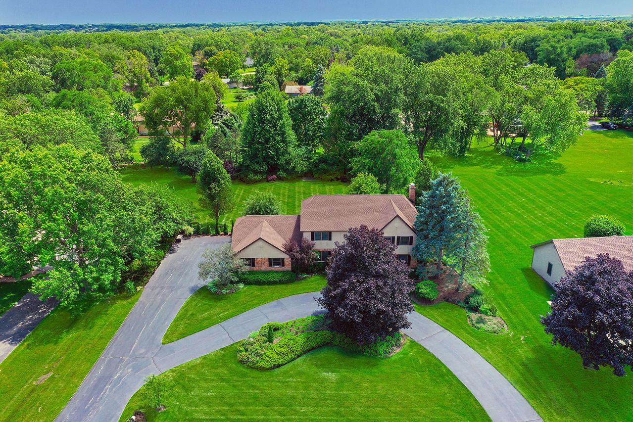 46 Carlisle Rd., Hawthorn Woods, IL 60047