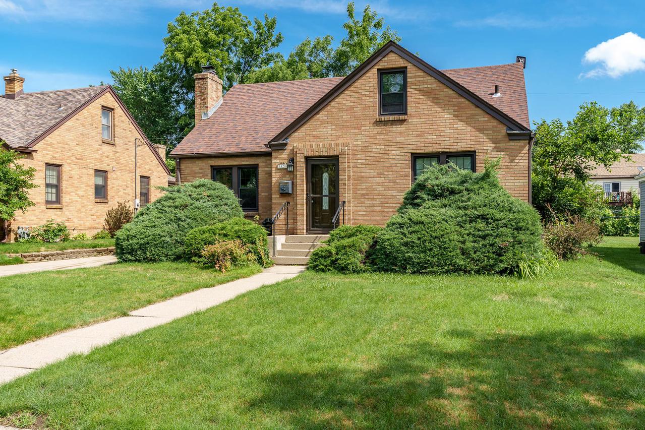 3320 Minnesota Dr., Rockford, IL 61108