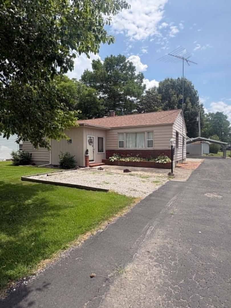 308 Bailey Ln., Benton, IL 62812