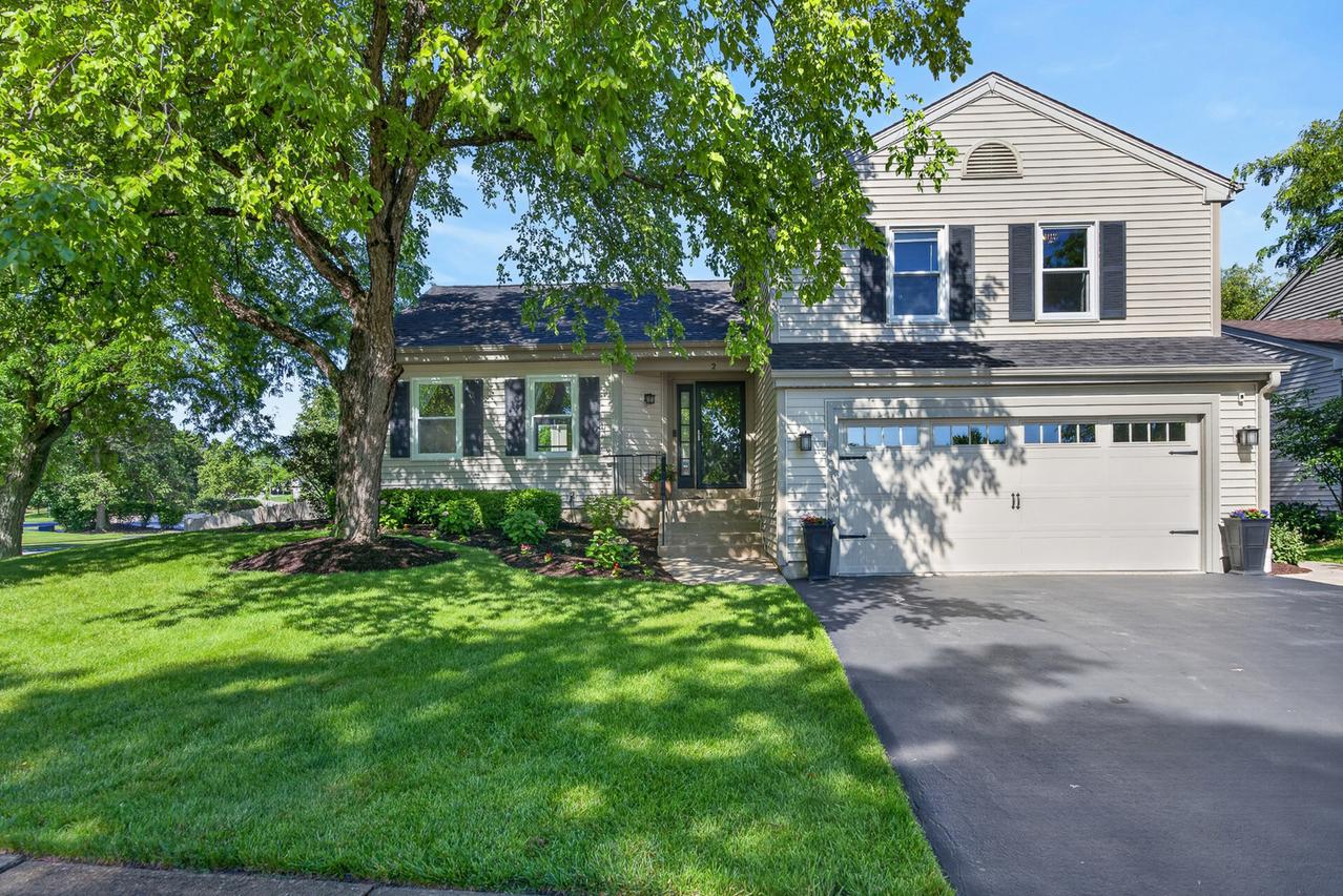 2 Ferndale Ct., Lake Zurich, IL 60047