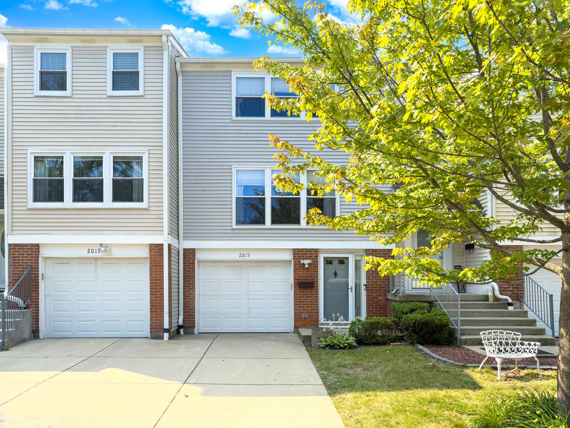 2015 Stanley Ct., Schaumburg, IL 60194