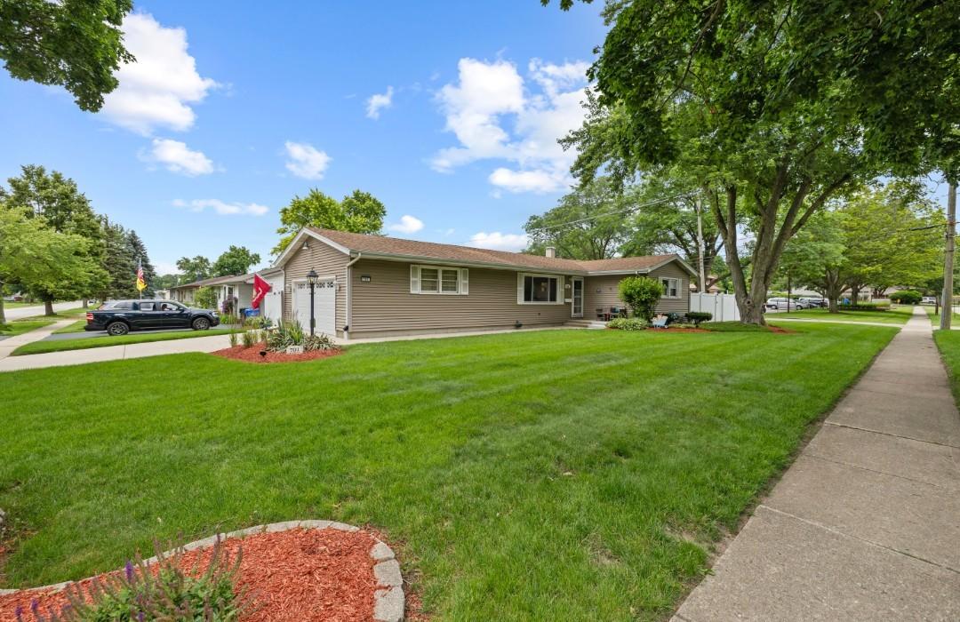 701 Kane St., South Elgin, IL 60177
