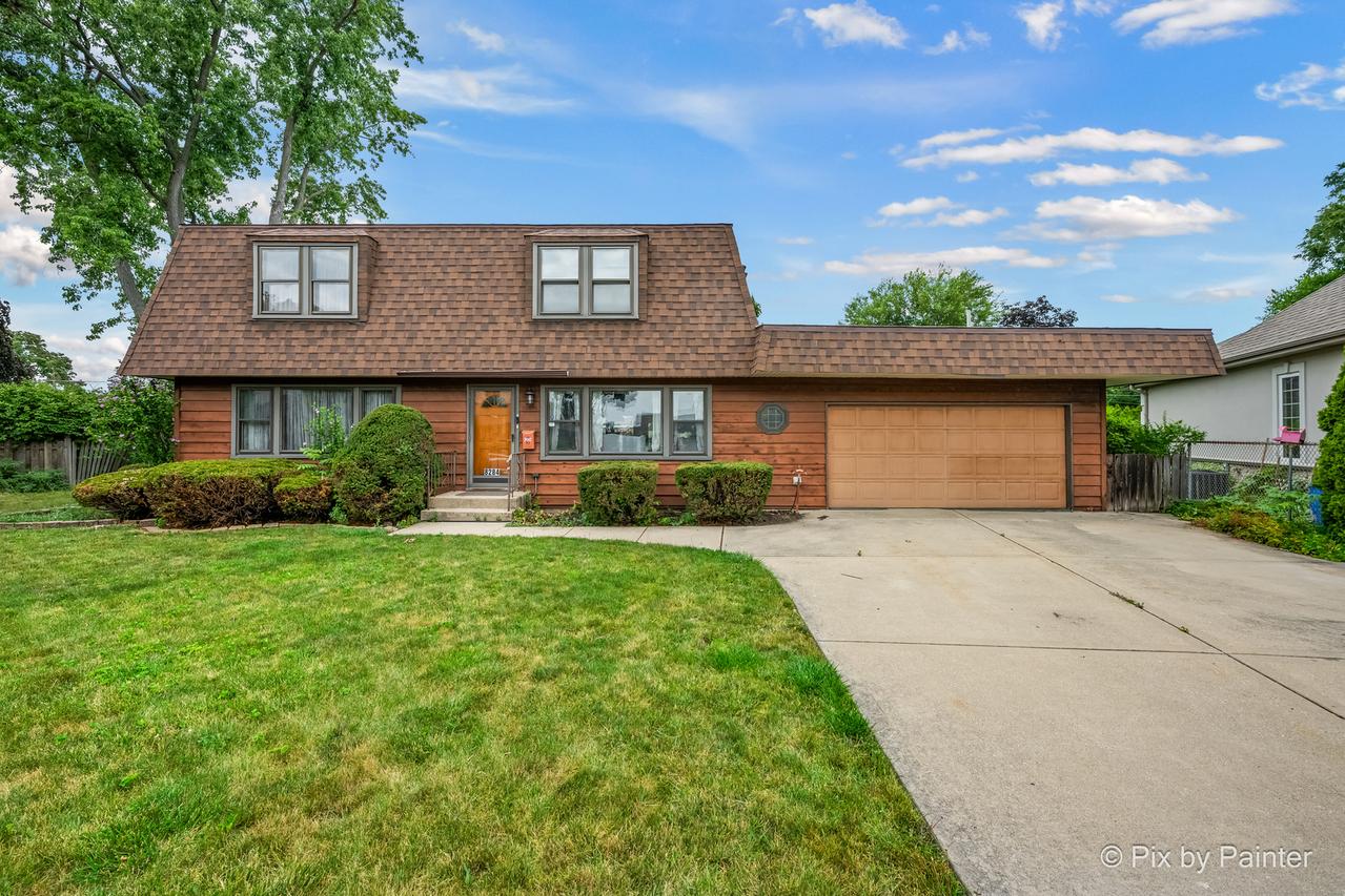8284 W Ainslie St., Norridge, IL 60706