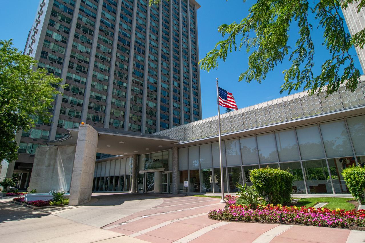 3600 N Lake Shore Dr. #1421, Chicago, IL 60613
