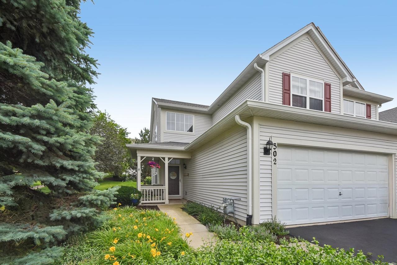 502 Heritage Ct., St. Charles, IL 60175