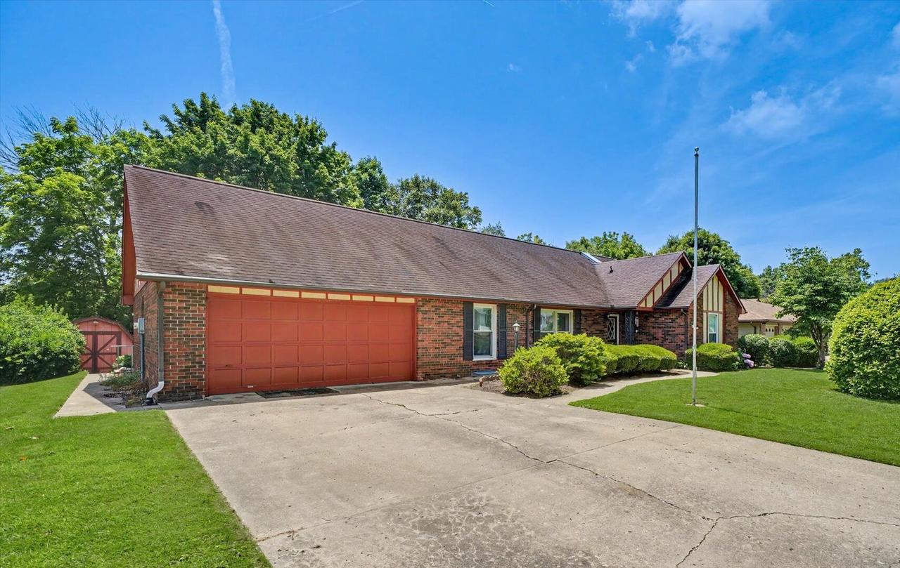 304 Cherokee Dr., Georgetown, IL 61846