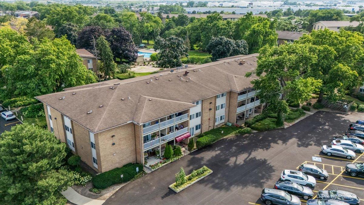 920 Beau Dr. #112, Des Plaines, IL 60016