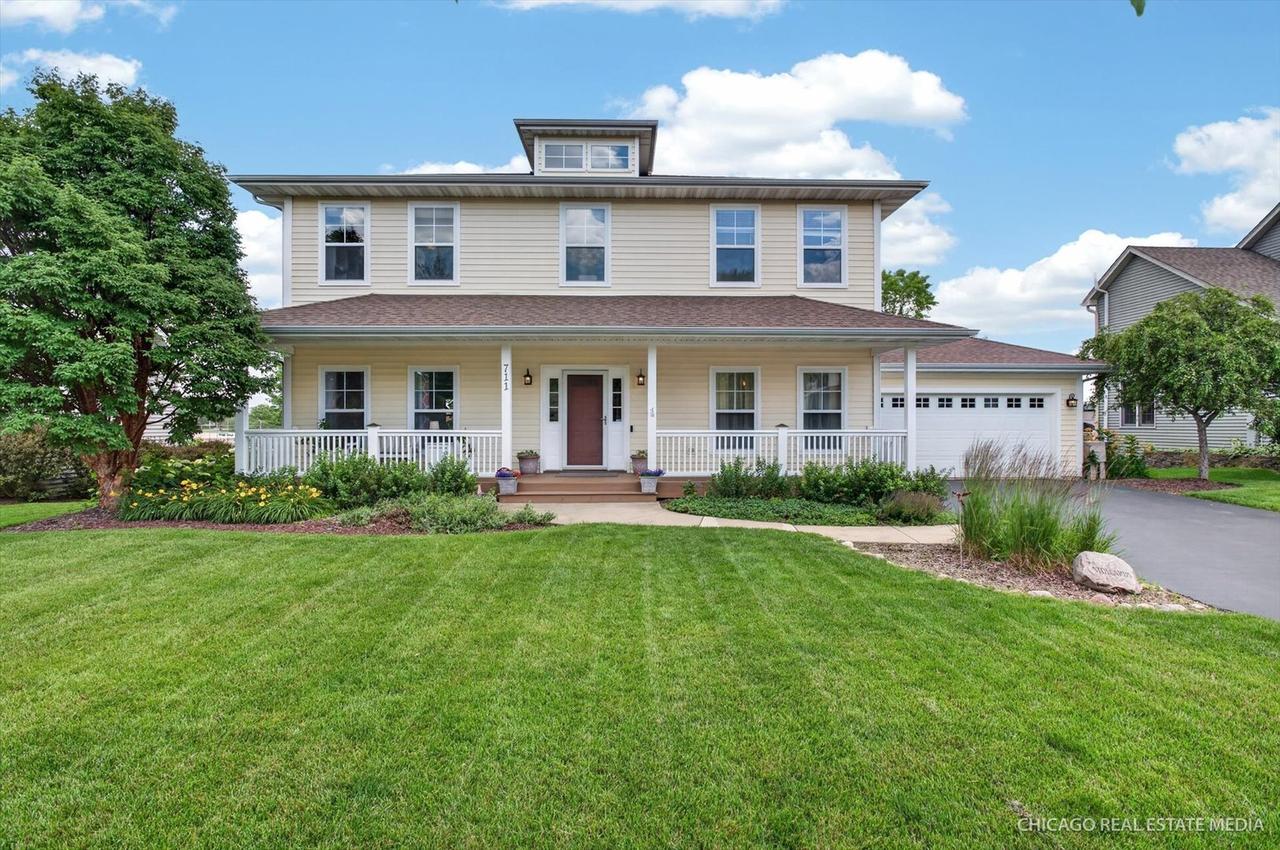 711 Ridge Dr., Elburn, IL 60119