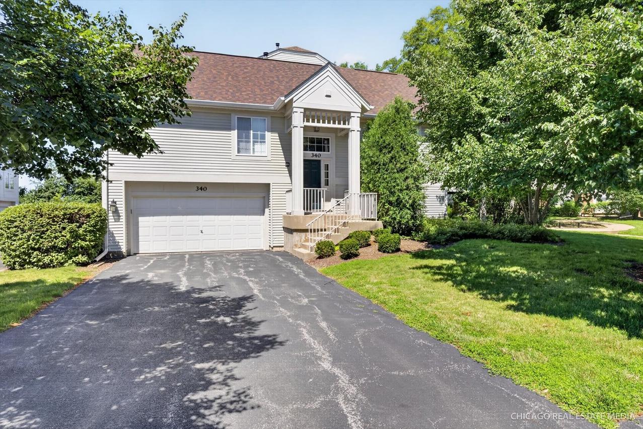 340 New Haven Dr., Cary, IL 60013