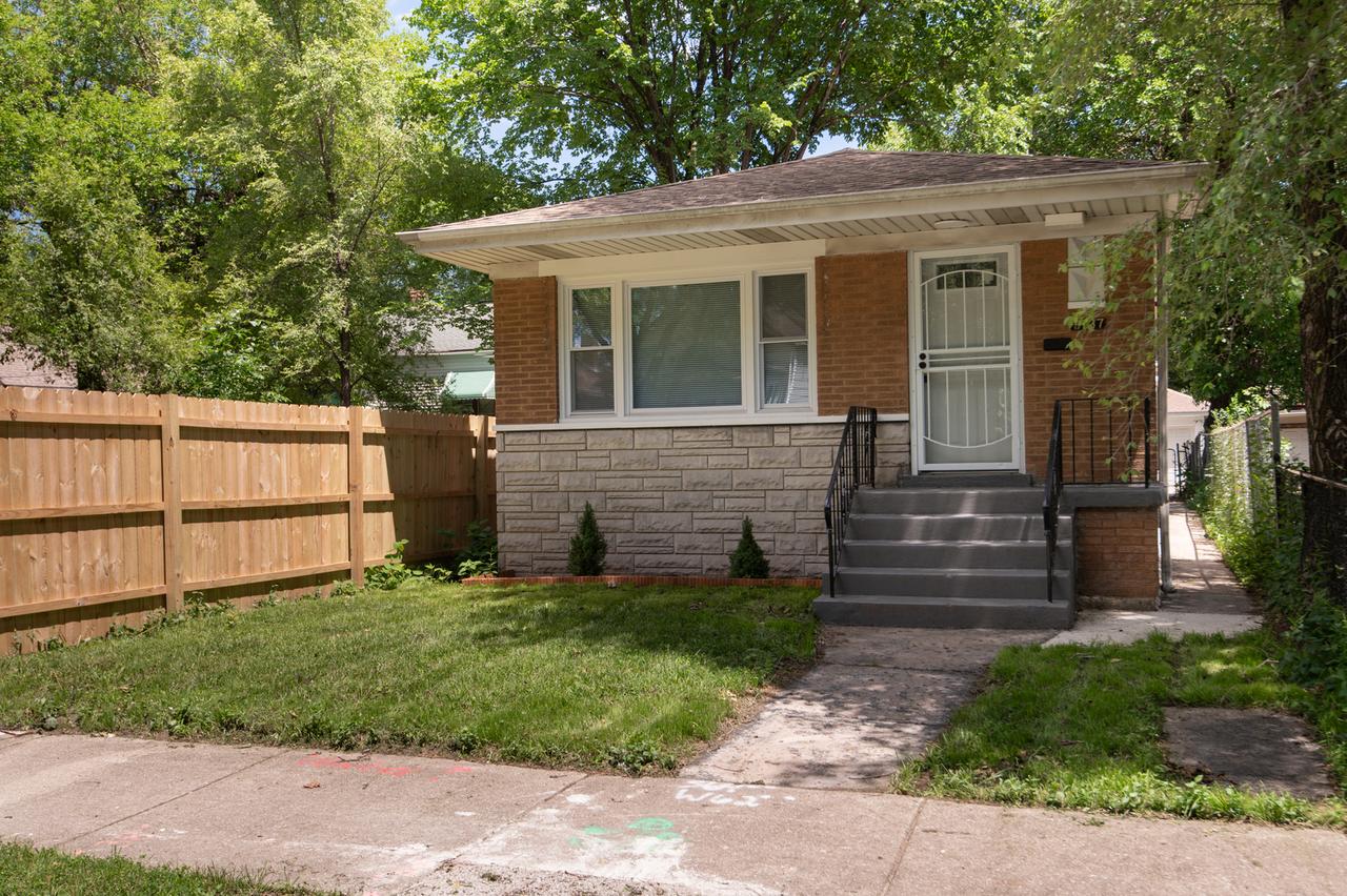 7737 S Champlain Ave., Chicago, IL 60619