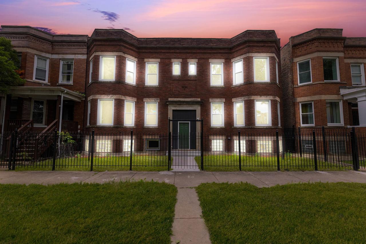 1421 E 69th Pl., Chicago, IL 60637