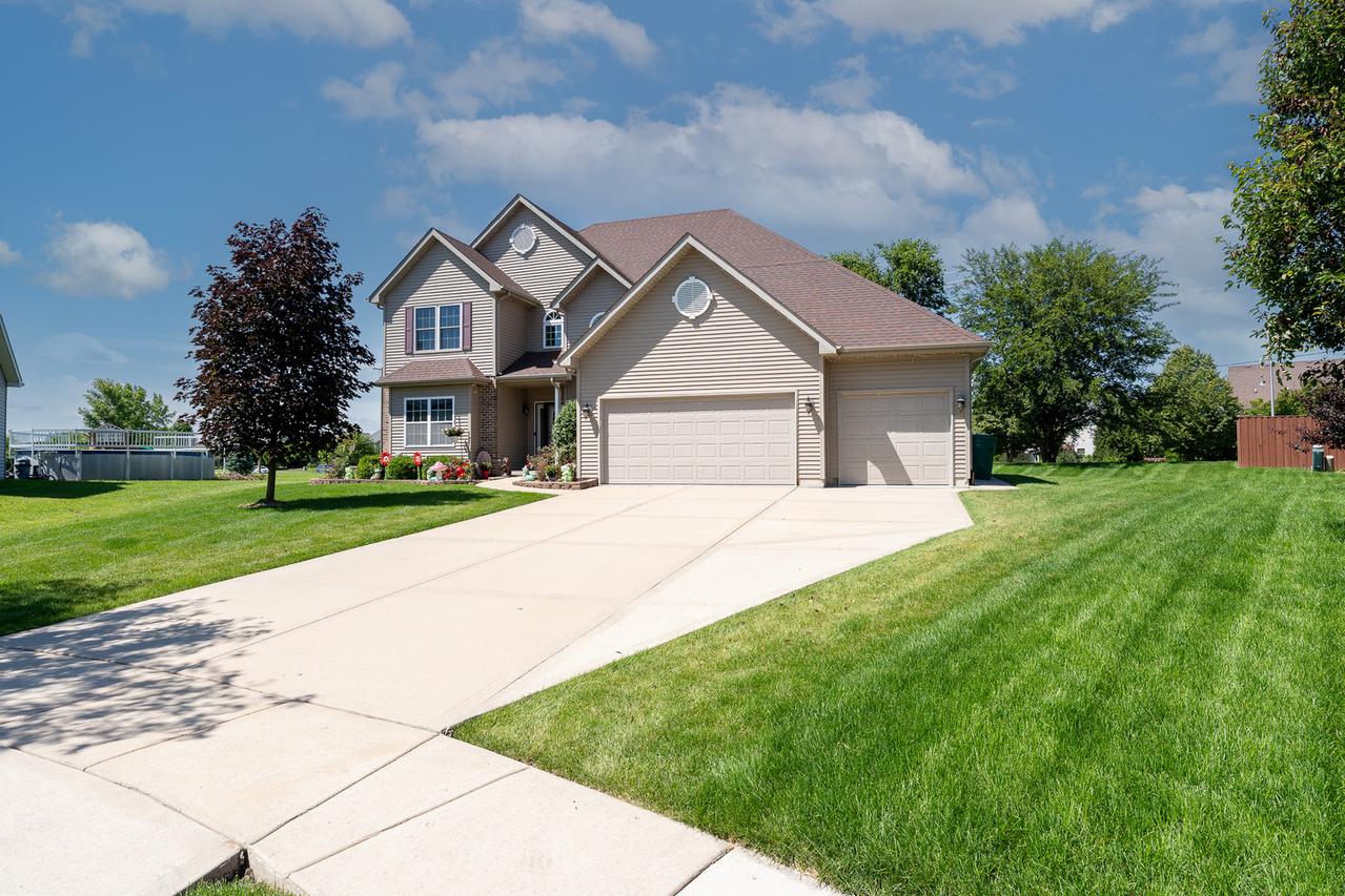 7108 Carbuck Ct., Joliet, IL 60431