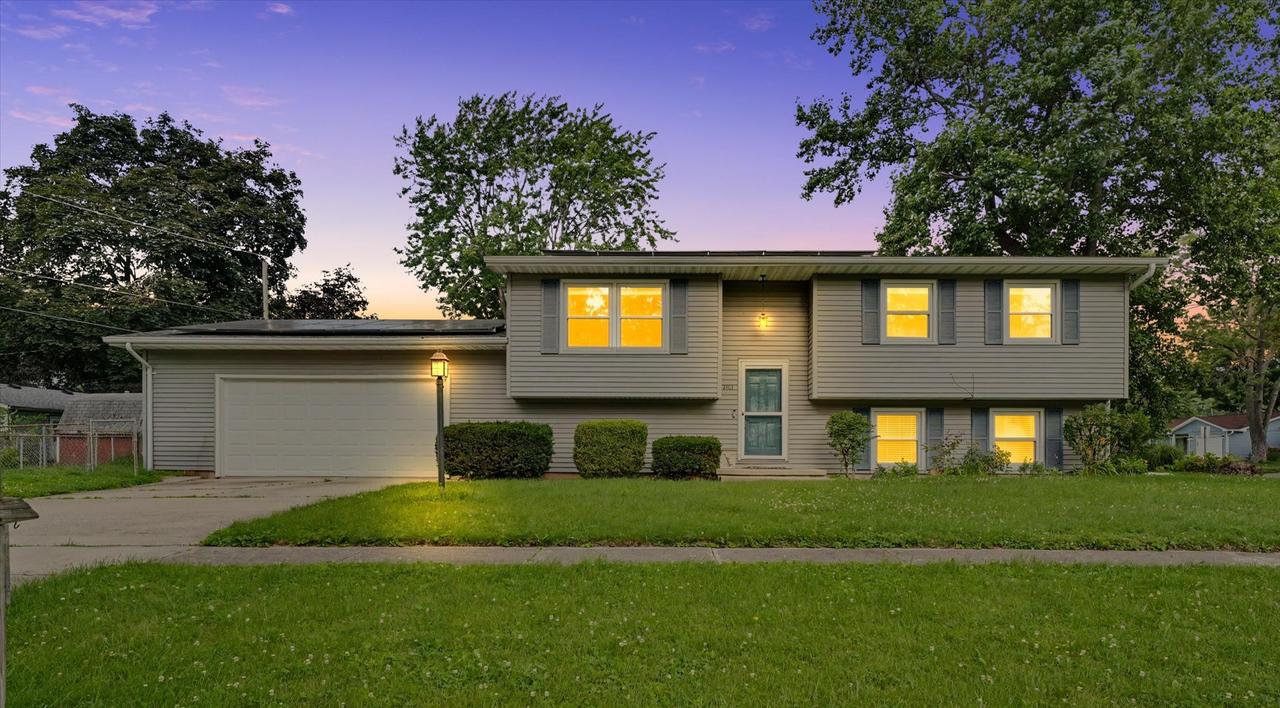 2401 Arden Dr., Champaign, IL 61821