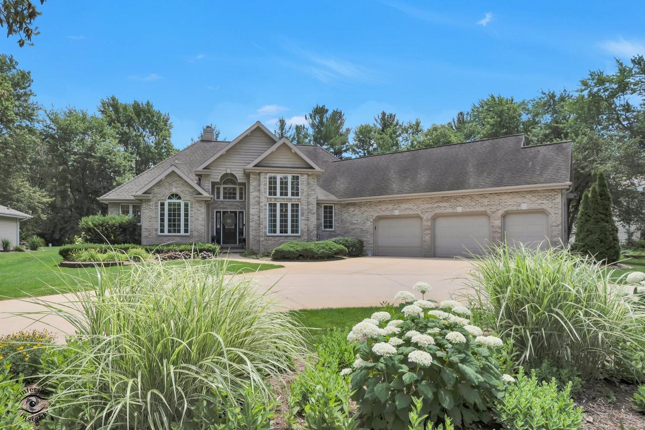 1749 Bittersweet Dr., St. Anne, IL 60964