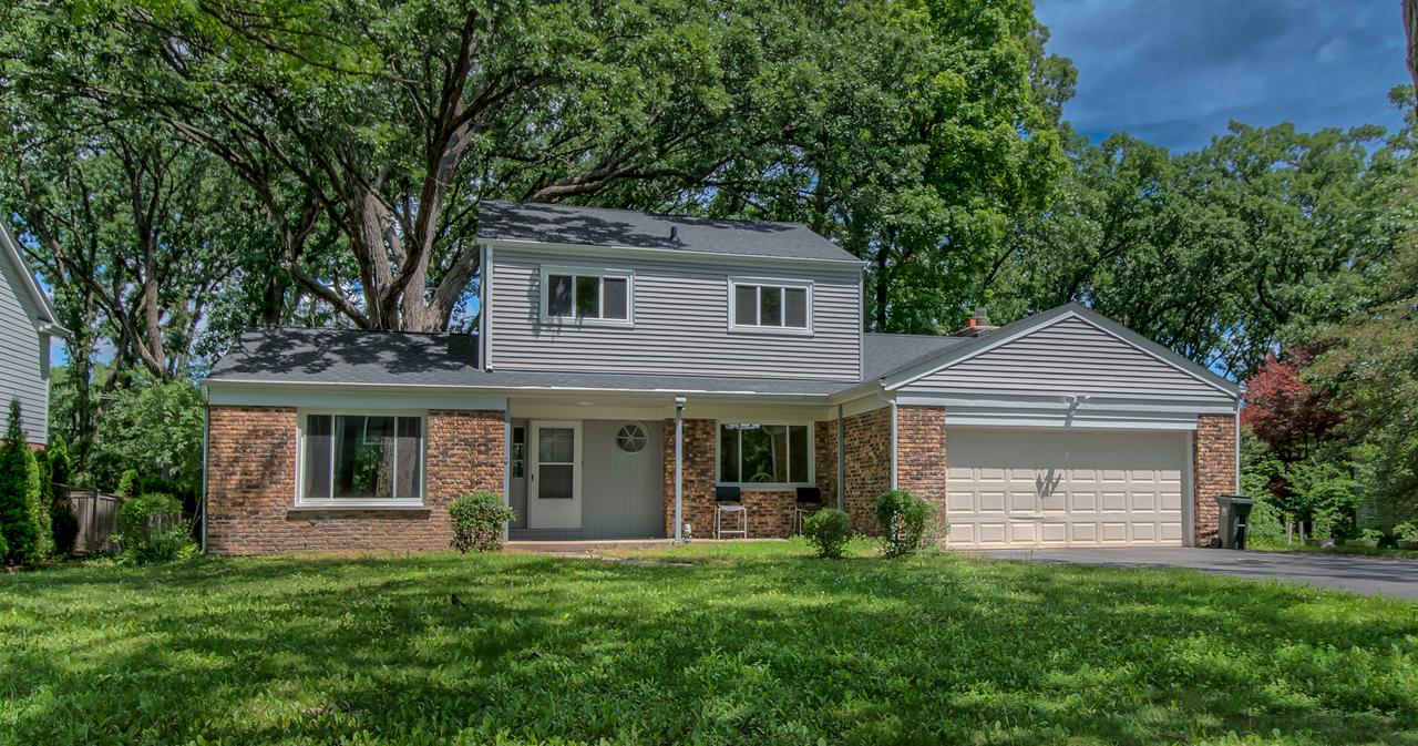 104 E Louis Ave., Lake Forest, IL 60045