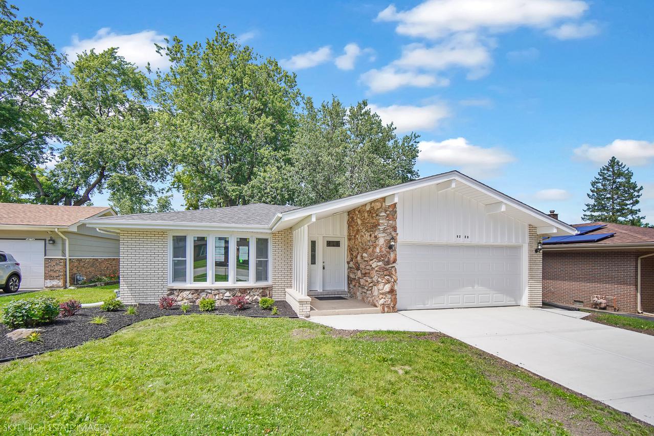 4228 Applewood Ln., Matteson, IL 60443