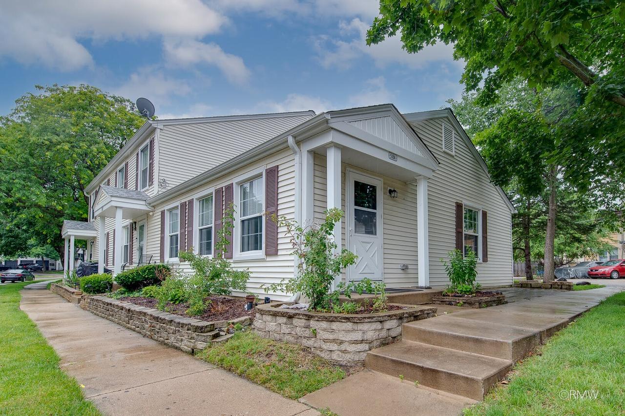 518 Darlene Ln. #A, Glendale Heights, IL 60139