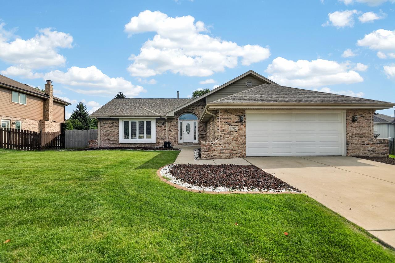 11765 Brookshire Dr., Orland Park, IL 60467